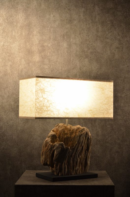 流木と和紙のランプ