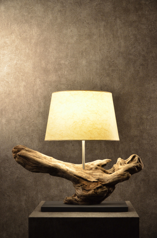 流木と和紙のランプ