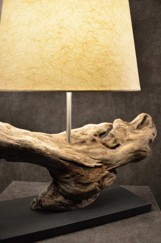 流木と和紙のランプ