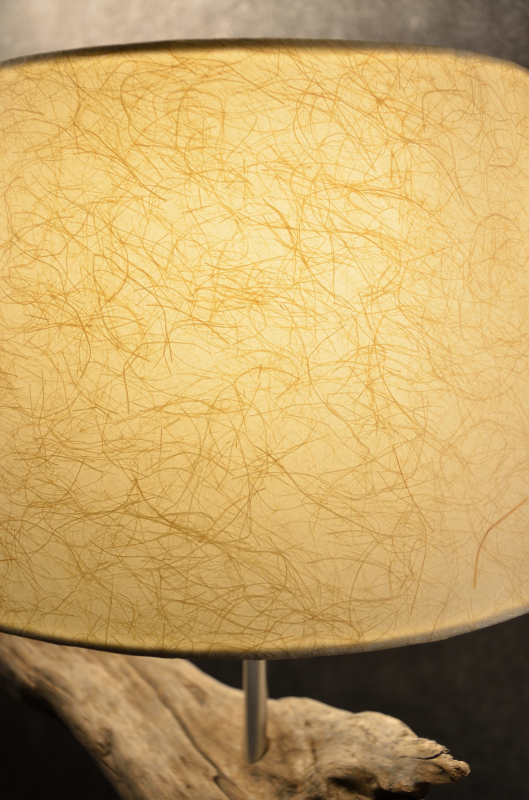 流木と和紙のランプ