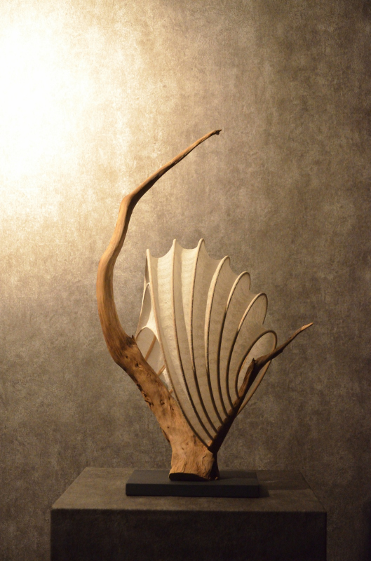 流木と和紙のランプ