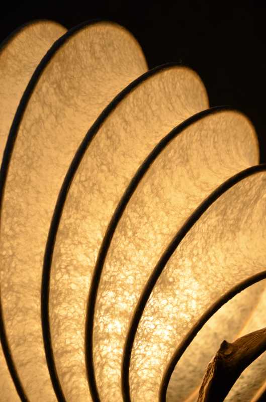 流木と和紙のランプ