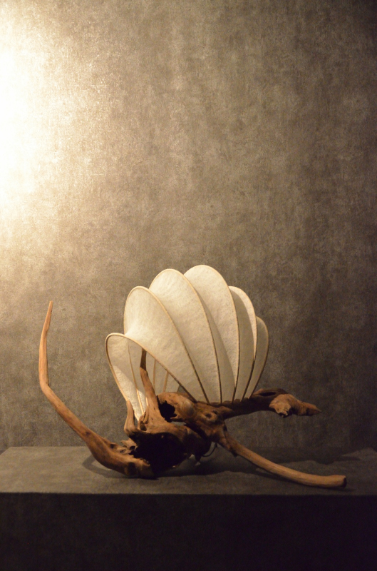 流木と和紙のランプ