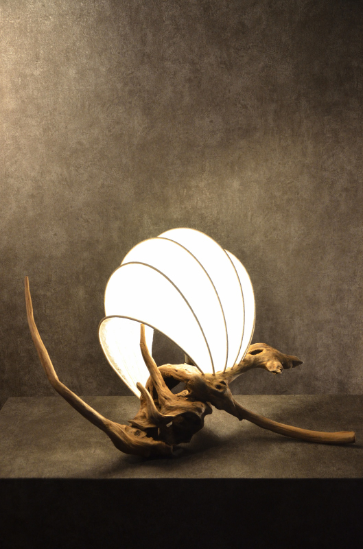 流木と和紙のランプ